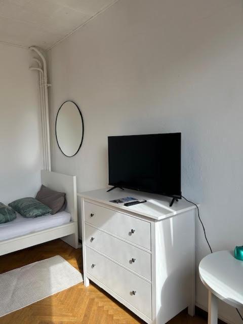 Stylish Apartment In The Heart Of Hamburg Exterior photo