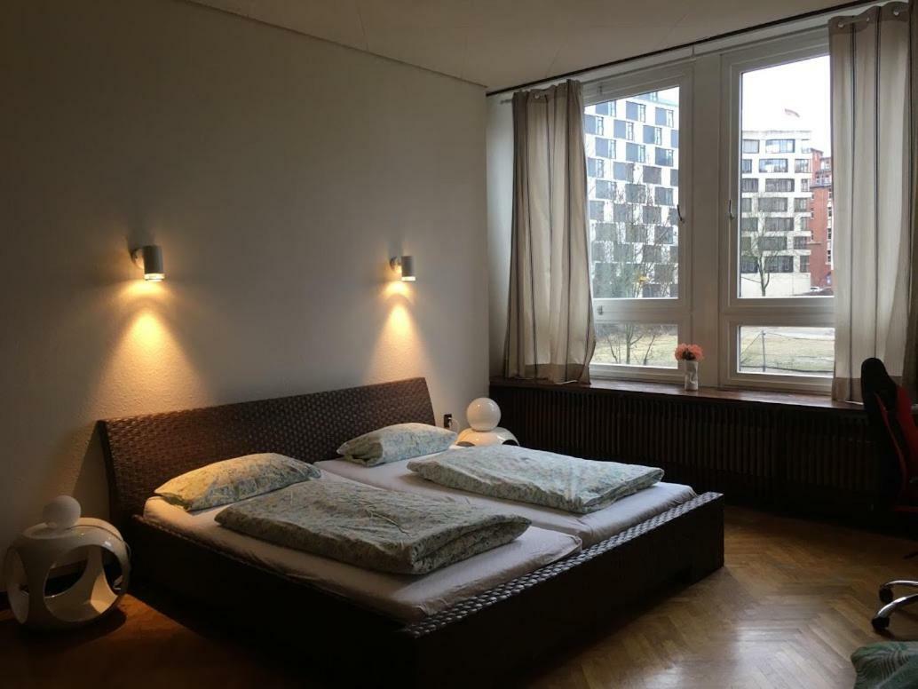 Stylish Apartment In The Heart Of Hamburg Exterior photo